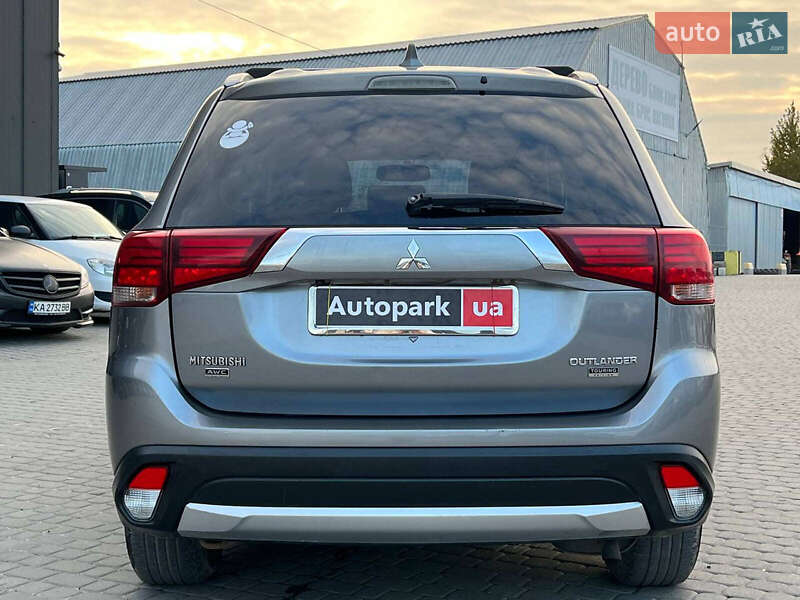 Позашляховик / Кросовер Mitsubishi Outlander 2017 в Львові фото 7 Позашляховик / Кросовер Mitsubishi Outlander 2017 в Львові