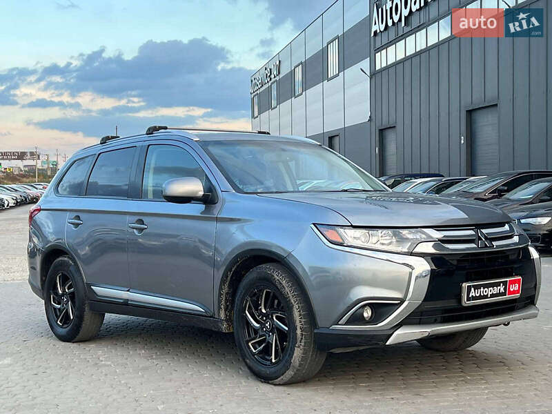 Позашляховик / Кросовер Mitsubishi Outlander 2017 в Львові фото 12 Позашляховик / Кросовер Mitsubishi Outlander 2017 в Львові