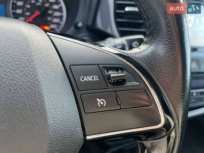 Позашляховик / Кросовер Mitsubishi Outlander 2017 в Львові фото 21 Позашляховик / Кросовер Mitsubishi Outlander 2017 в Львові
