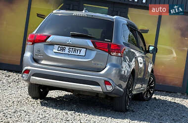 Внедорожник / Кроссовер Mitsubishi Outlander 2018 в 