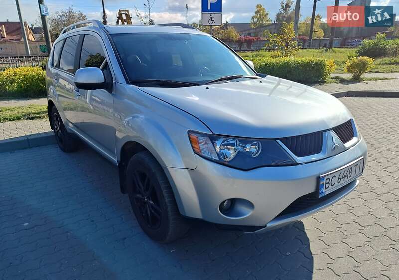 Mitsubishi Outlander 2008
