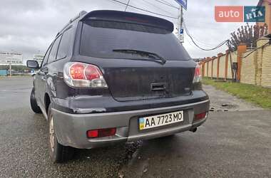 Внедорожник / Кроссовер Mitsubishi Outlander 2004 в 