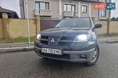 Позашляховик / Кросовер Mitsubishi Outlander 2004 в Києві