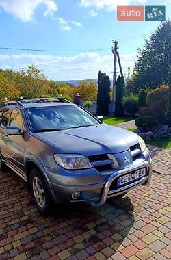Позашляховик / Кросовер Mitsubishi Outlander 2006 в Чернівцях