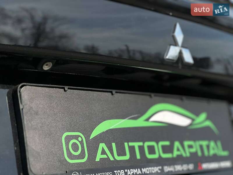 Внедорожник / Кроссовер Mitsubishi Outlander 2012 в Киеве