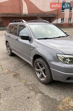 Внедорожник / Кроссовер Mitsubishi Outlander 2006 в 