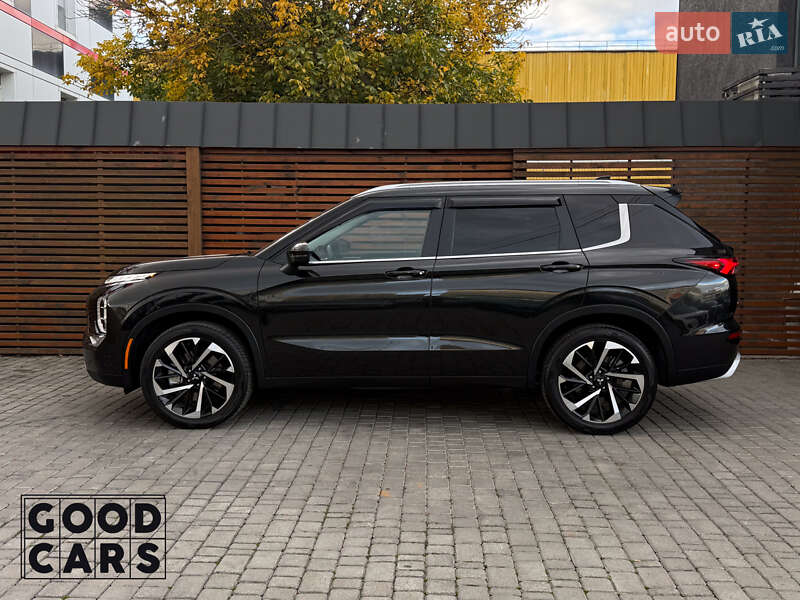Внедорожник / Кроссовер Mitsubishi Outlander 2022 в Одессе
