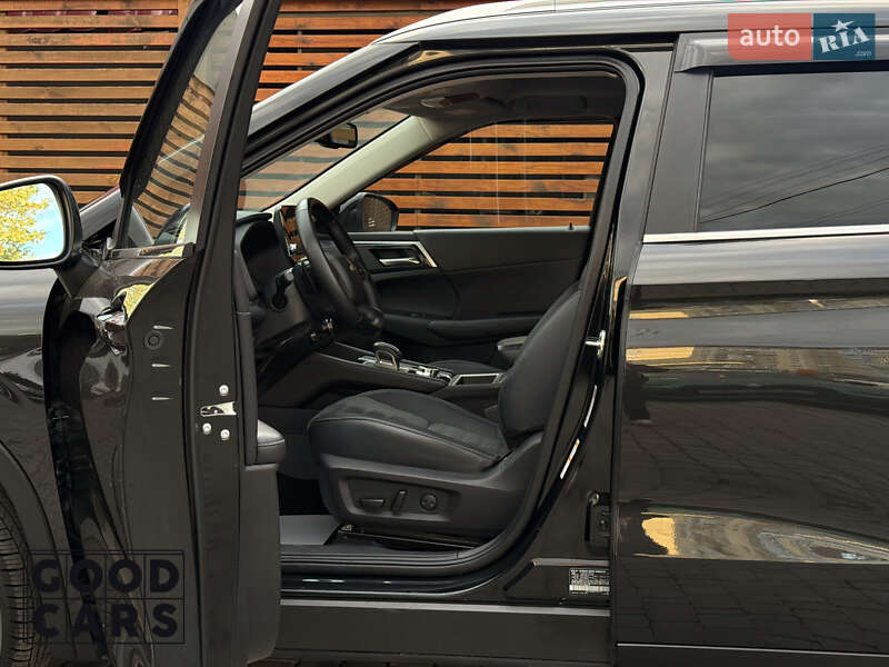 Внедорожник / Кроссовер Mitsubishi Outlander 2022 в Одессе