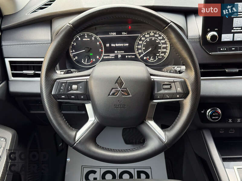 Внедорожник / Кроссовер Mitsubishi Outlander 2022 в Одессе