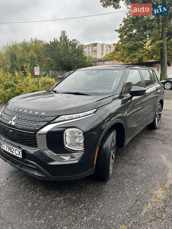 Позашляховик / Кросовер Mitsubishi Outlander 2022 в Одесі фото 4 Позашляховик / Кросовер Mitsubishi Outlander 2022 в Одесі