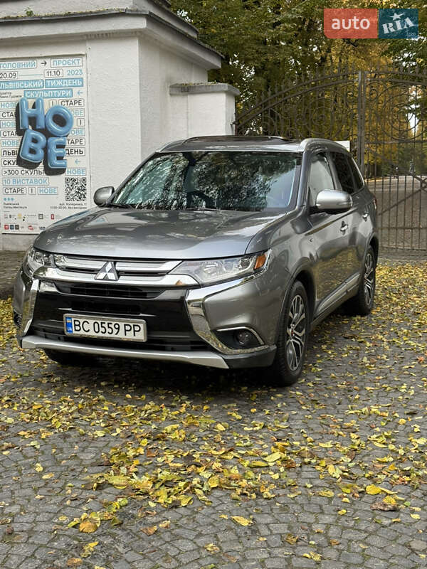 Внедорожник / Кроссовер Mitsubishi Outlander 2017 в Львове фото 4 Внедорожник / Кроссовер Mitsubishi Outlander 2017 в Львове