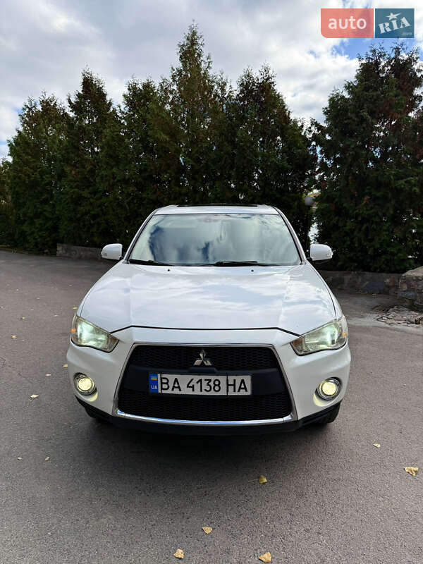 Позашляховик / Кросовер Mitsubishi Outlander 2011 в Кропивницькому