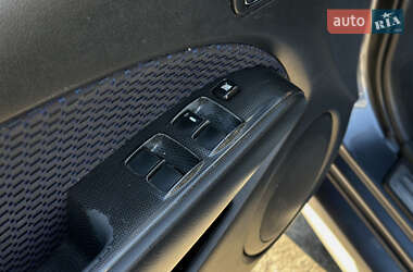 Внедорожник / Кроссовер Mitsubishi Outlander 2008 в 