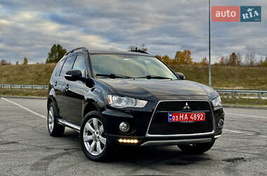 Внедорожник / Кроссовер Mitsubishi Outlander 2012 в Полтаве