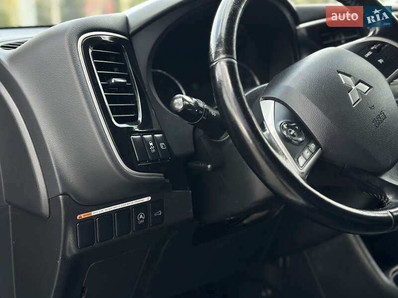 Внедорожник / Кроссовер Mitsubishi Outlander 2013 в Тернополе