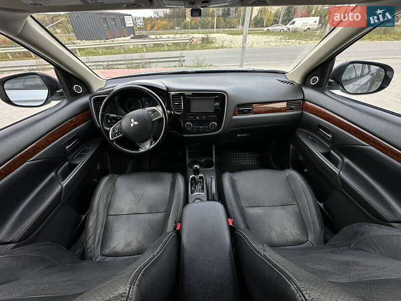 Внедорожник / Кроссовер Mitsubishi Outlander 2013 в Тернополе