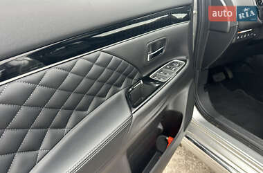 Внедорожник / Кроссовер Mitsubishi Outlander 2020 в 
