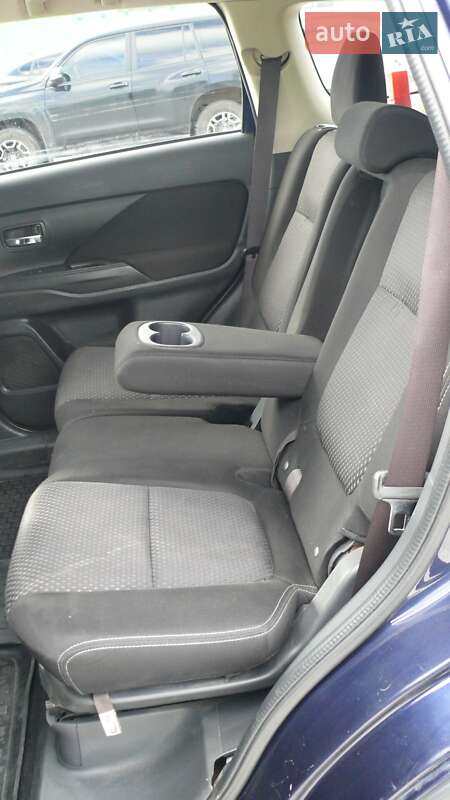 Внедорожник / Кроссовер Mitsubishi Outlander 2016 в Жмеринке фото 24 Внедорожник / Кроссовер Mitsubishi Outlander 2016 в Жмеринке