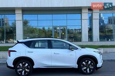 Внедорожник / Кроссовер Mitsubishi Outlander 2022 в 
