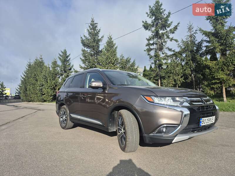 Mitsubishi Outlander 2017