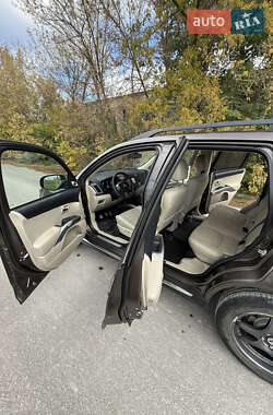 Позашляховик / Кросовер Mitsubishi Outlander 2012 в  фото 23 Позашляховик / Кросовер Mitsubishi Outlander 2012 в