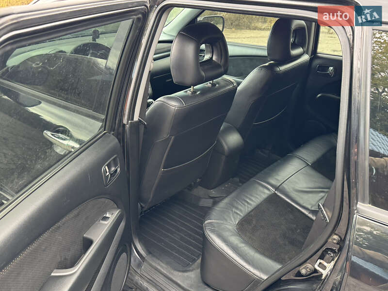 Внедорожник / Кроссовер Mitsubishi Outlander 2006 в Богодухове