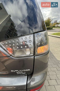 Внедорожник / Кроссовер Mitsubishi Outlander 2008 в 