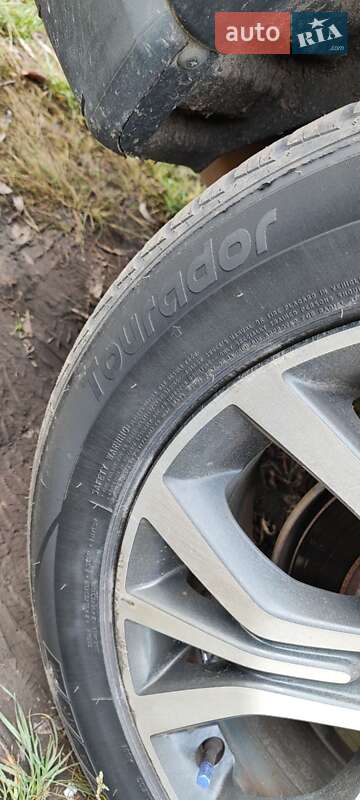 Внедорожник / Кроссовер Mitsubishi Outlander 2017 в Смеле