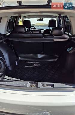 Внедорожник / Кроссовер Mitsubishi Outlander 2008 в 