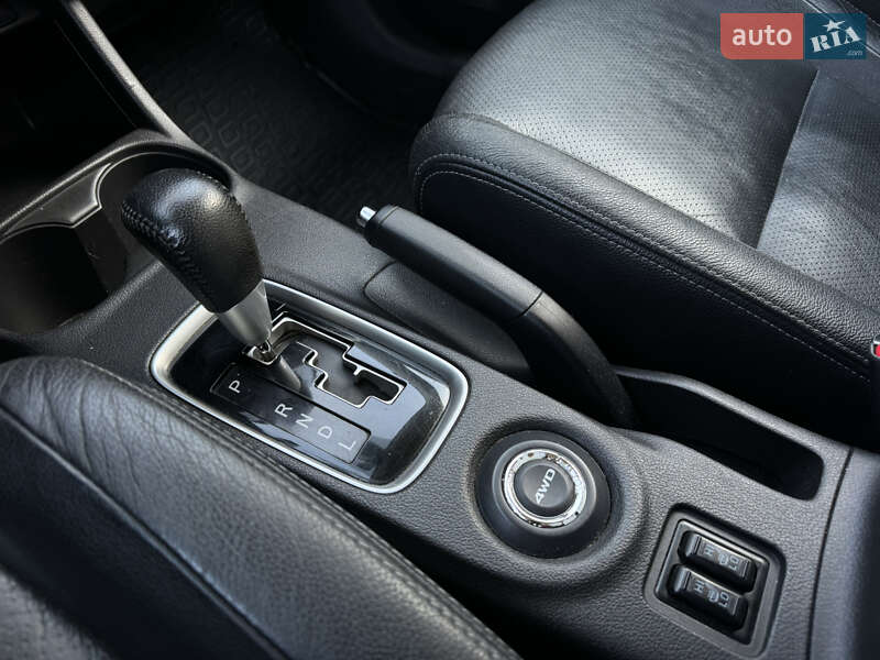 Внедорожник / Кроссовер Mitsubishi Outlander 2013 в Тернополе