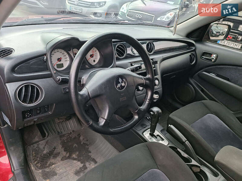 Позашляховик / Кросовер Mitsubishi Outlander 2003 в Харкові