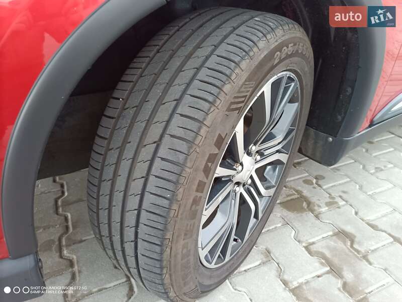 Внедорожник / Кроссовер Mitsubishi Outlander 2016 в Киеве