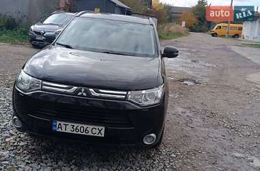 Внедорожник / Кроссовер Mitsubishi Outlander 2013 в Калуше