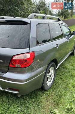 Внедорожник / Кроссовер Mitsubishi Outlander 2008 в 