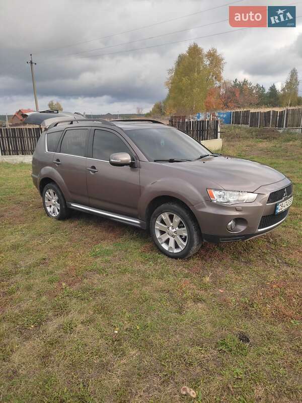 Позашляховик / Кросовер Mitsubishi Outlander 2010 в Чернігові фото 12 Позашляховик / Кросовер Mitsubishi Outlander 2010 в Чернігові
