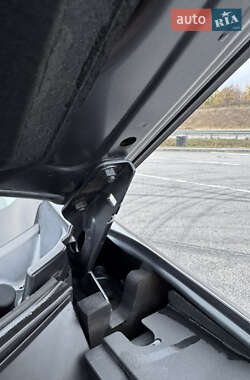 Внедорожник / Кроссовер Mitsubishi Outlander 2012 в 