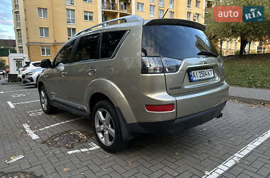Позашляховик / Кросовер Mitsubishi Outlander 2009 в 