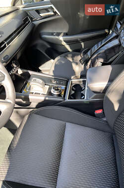Внедорожник / Кроссовер Mitsubishi Outlander 2022 в 