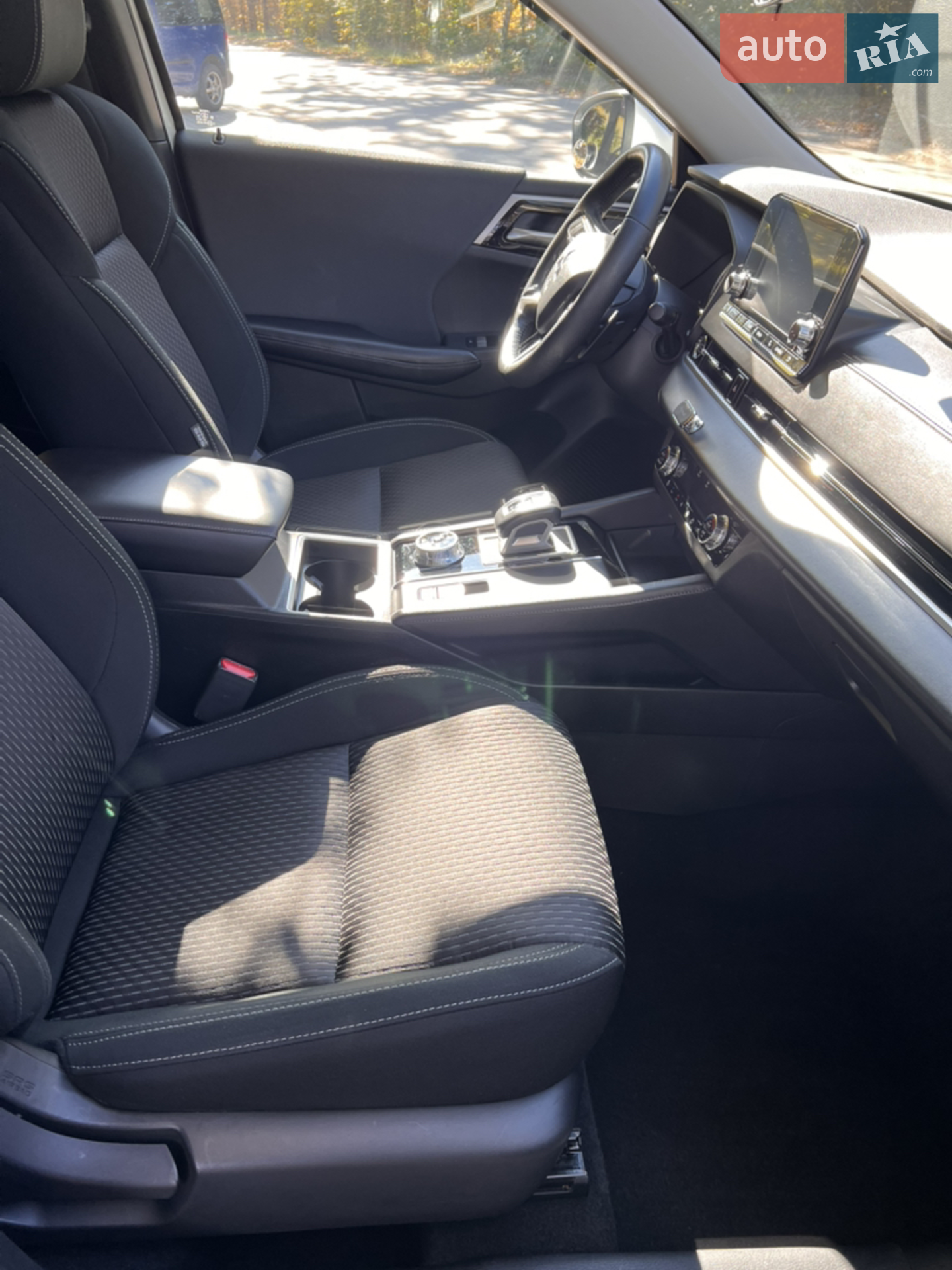 2022 Mitsubishi Outlander - мініатюра 33