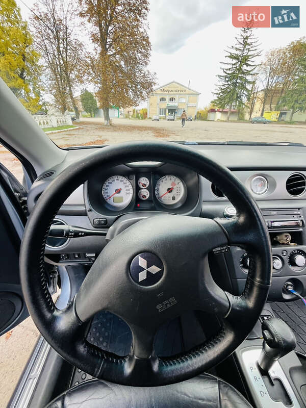 Внедорожник / Кроссовер Mitsubishi Outlander 2005 в Новоархангельске