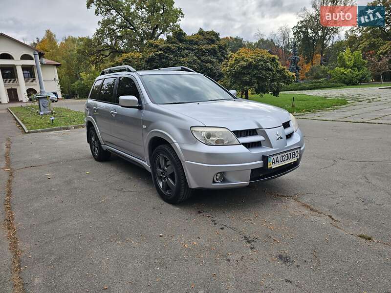 Mitsubishi Outlander 2008