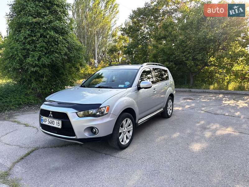 Позашляховик / Кросовер Mitsubishi Outlander 2013 в Запоріжжі
