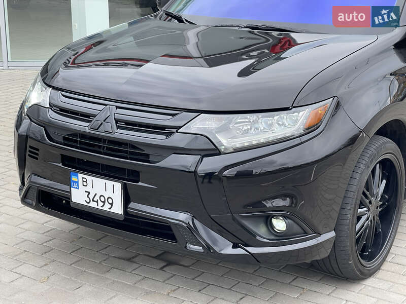 Внедорожник / Кроссовер Mitsubishi Outlander 2018 в Полтаве