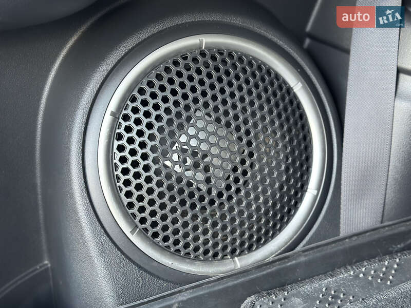 Позашляховик / Кросовер Mitsubishi Outlander 2016 в Львові фото 35 Позашляховик / Кросовер Mitsubishi Outlander 2016 в Львові