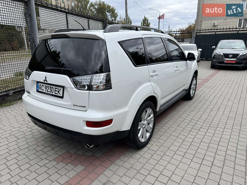 Позашляховик / Кросовер Mitsubishi Outlander 2010 в Запоріжжі