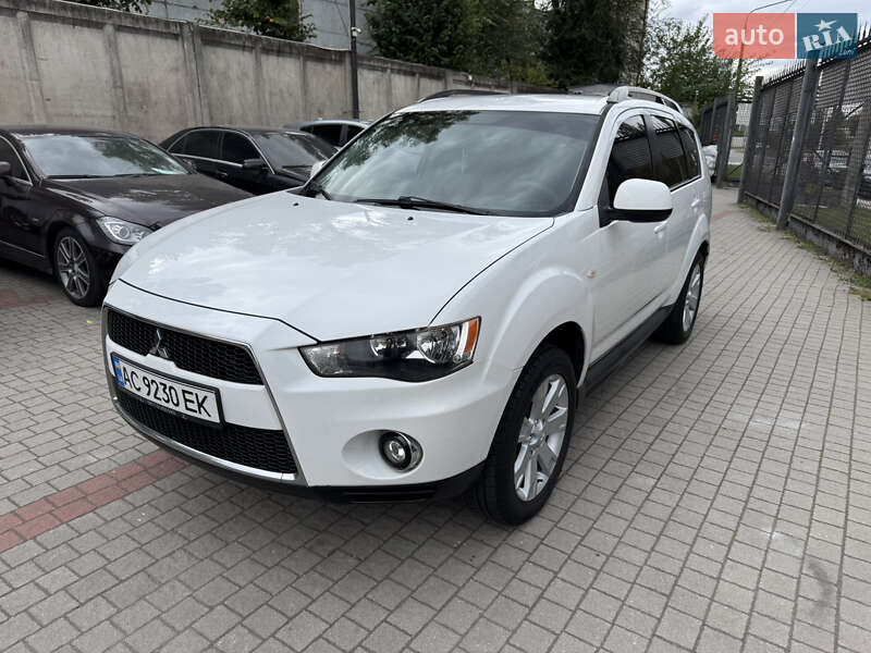 Позашляховик / Кросовер Mitsubishi Outlander 2010 в Запоріжжі