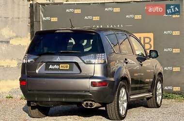 Внедорожник / Кроссовер Mitsubishi Outlander 2010 в 
