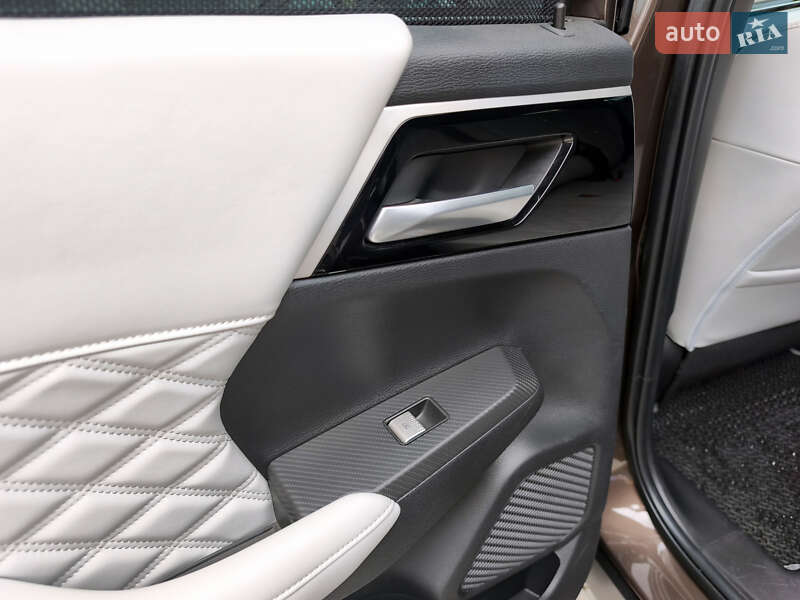 Внедорожник / Кроссовер Mitsubishi Outlander 2022 в Ивано-Франковске