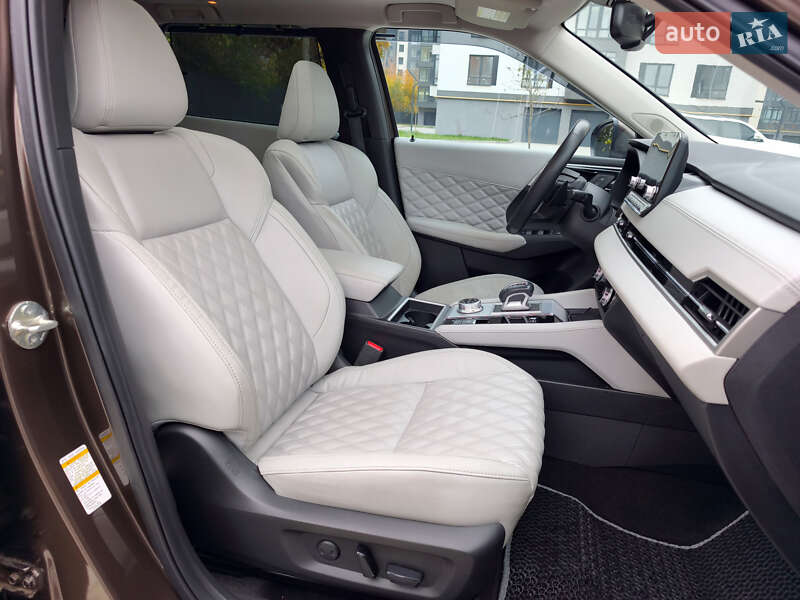 Внедорожник / Кроссовер Mitsubishi Outlander 2022 в Ивано-Франковске