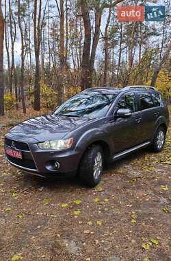 Позашляховик / Кросовер Mitsubishi Outlander 2010 в Зміїві